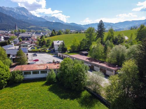 Gewerbeliegenschaft mit vielseitigem Nutzungspotenzial in Saalfelden